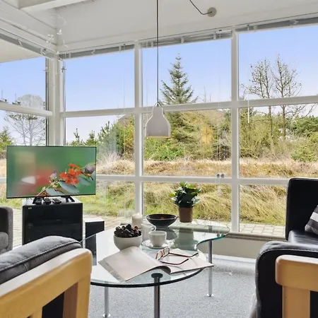 Andrine - 700m From The Sea By Interhome * 헨느스트랜드