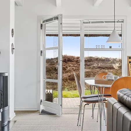 Andrine - 700m From The Sea By Interhome 펜션