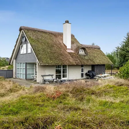 Andrine - 700m From The Sea By Interhome * Henne Strand
